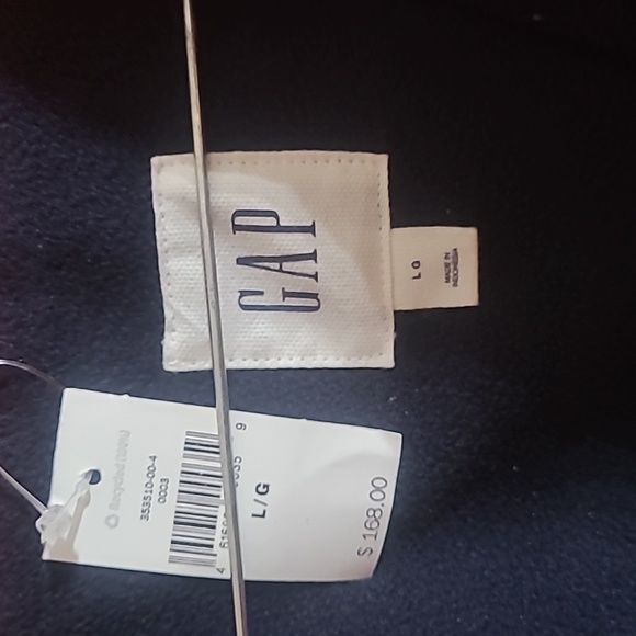 NWT size L Navy blue and red Gap Jacket - Picture 3 of 4